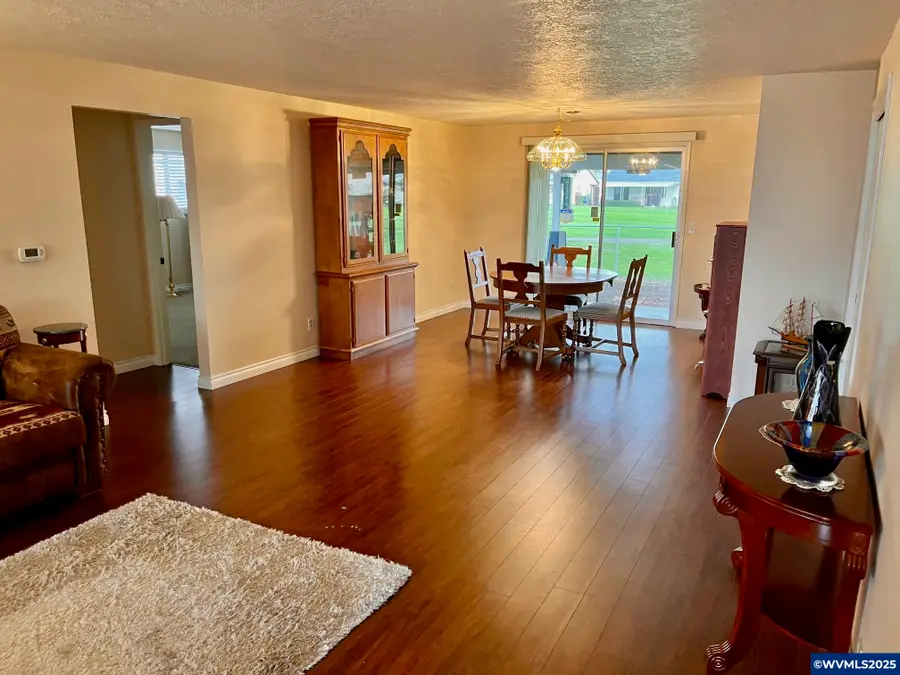 474  E Clackamas Cir, Woodburn, OR 97071 - Image #2