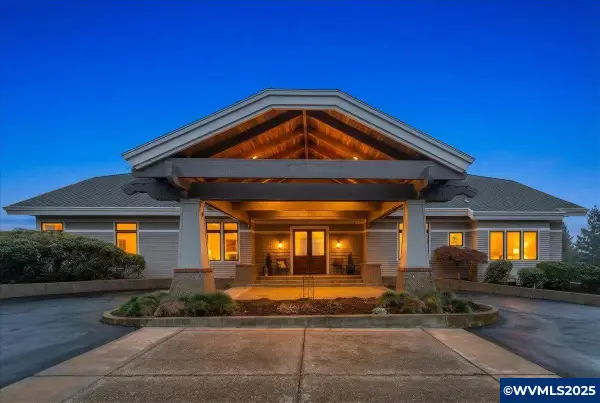 3252  Mt Kuebler Dr S, Salem, OR 97302