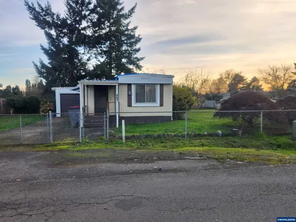 403  Rosedell Av, Amity, OR 97101