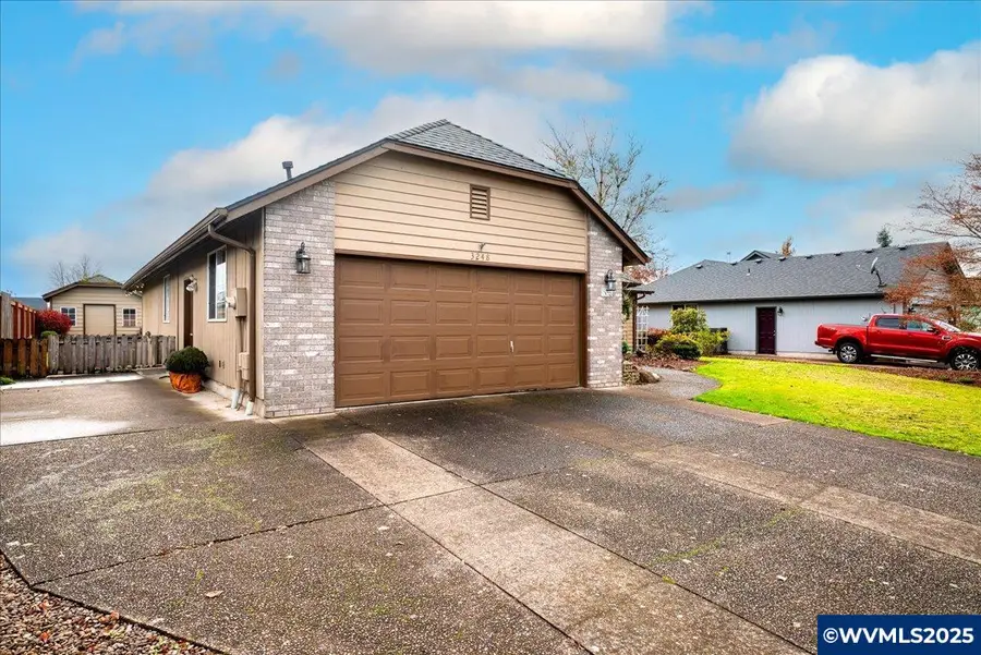 3248  18th Av SE, Albany, OR 97322 - Image #2