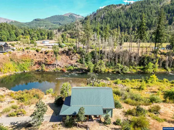 33910  Railroad Av SE, Gates, OR 97346