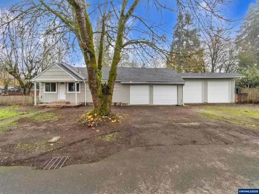 184  Greenwood Dr, Jefferson, OR 97352 - Image #2