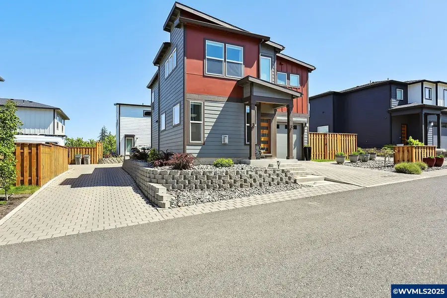 1250  29th St, Hood River, OR 97031 - #3