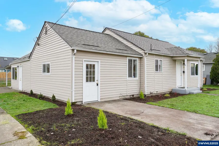 1405  Calapooia St SW, Albany, OR 97321 - Image #2