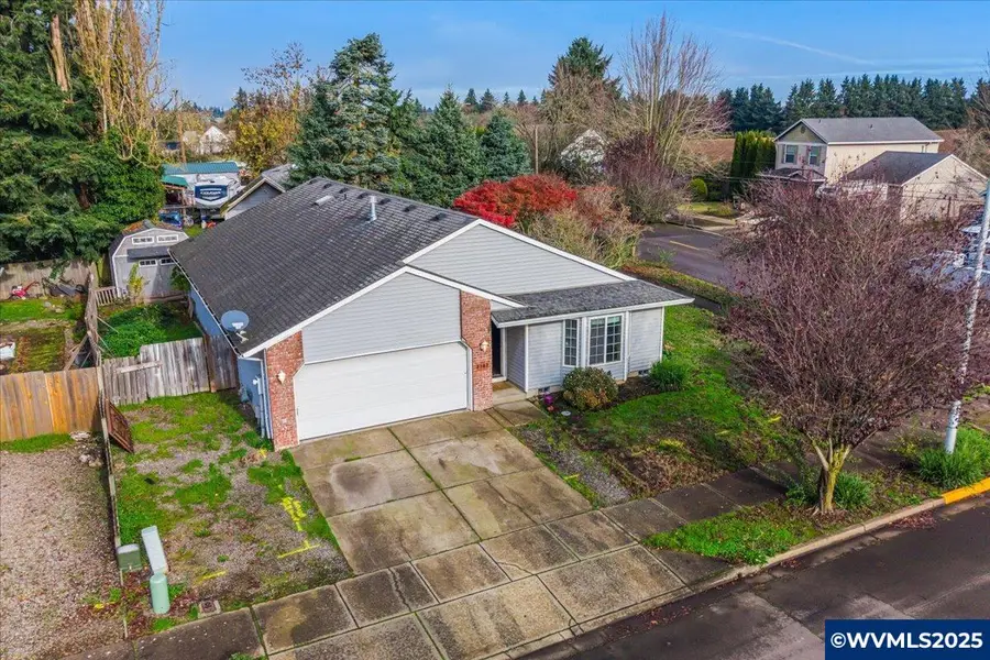 2367  Dorsey Dr, Hubbard, OR 97032 - Image #2