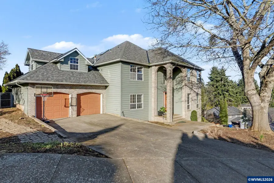 1683  Skyway St S, Salem, OR 97302 - Image #2