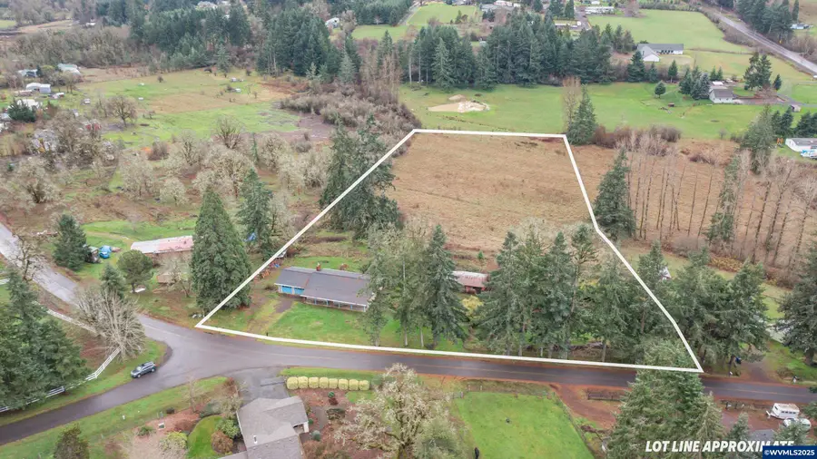 39142  Loma Dr, Scio, OR 97374 - Image #2