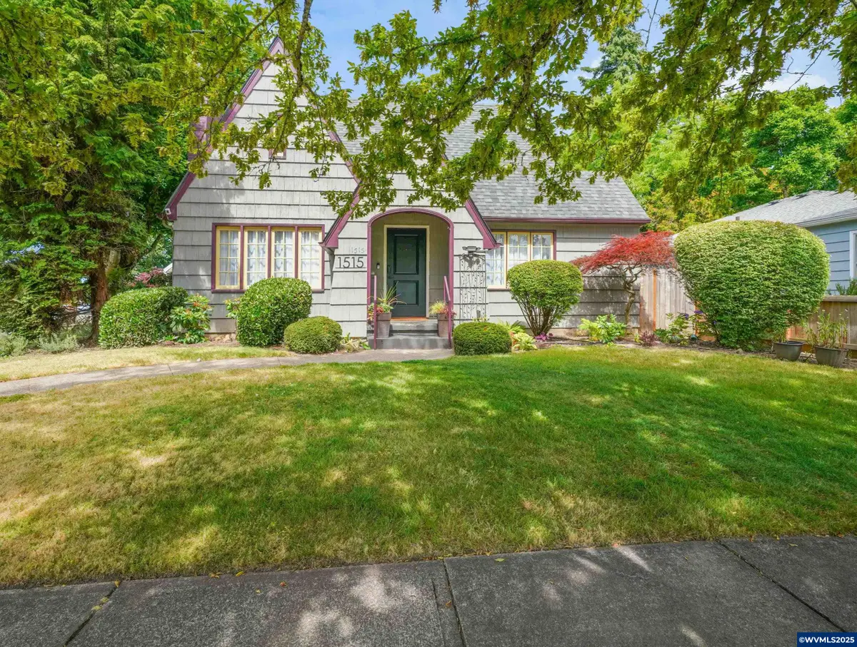 1515  19th St NE, Salem, OR 97301 - Image #1