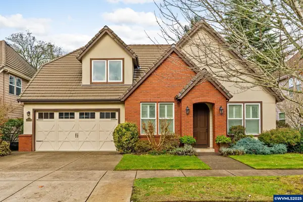 1163  Cedar Ridge Dr, Eugene, OR 97401