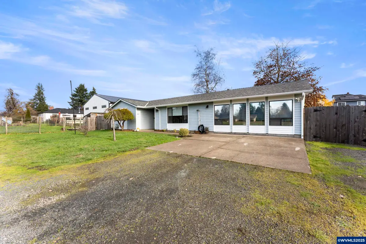 270 S Pershing St, Mount Angel, OR 97362 - Image #1