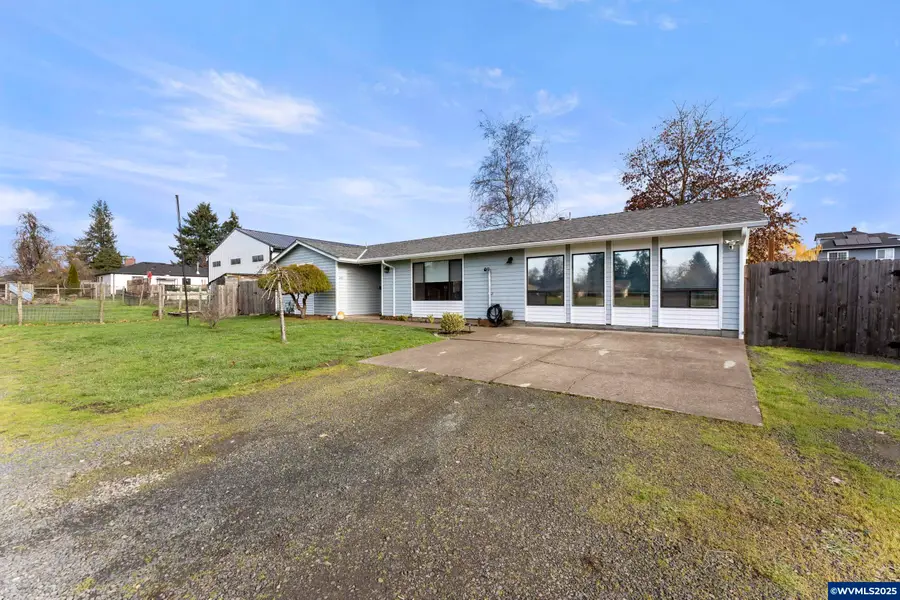 270 S Pershing St, Mount Angel, OR 97362 - Image #2