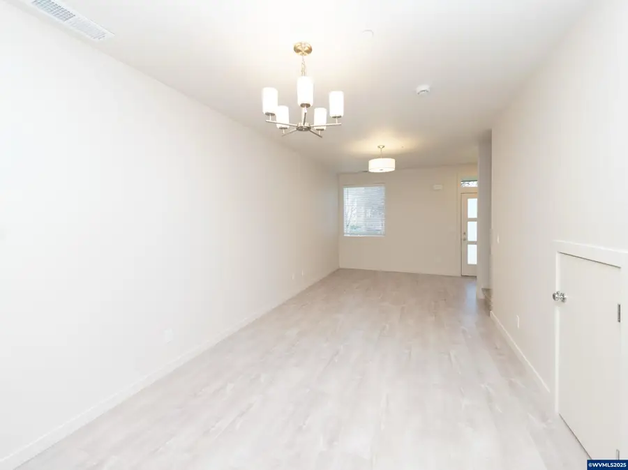 3857-3861  Village Center Dr SE, Salem, OR 97302 - Image #2