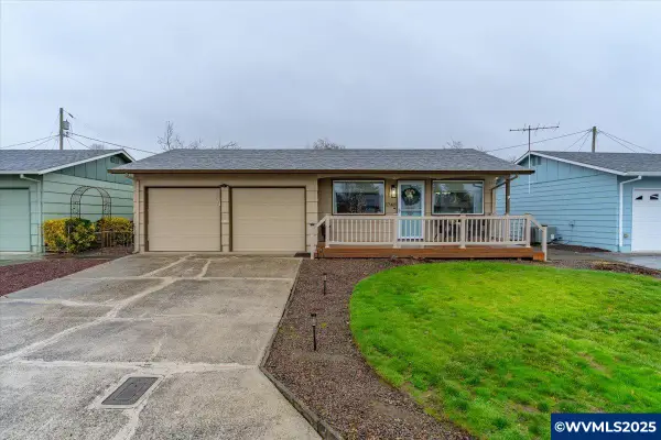 1740  Jansen Wy, Woodburn, OR 97071