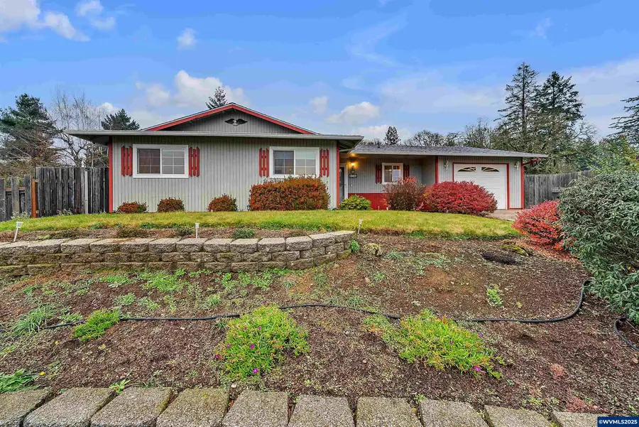 654 NW Bryant Ct, Dallas, OR 97338 - Image #2