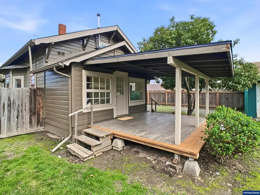 659  F St, Independence, OR 97351 - Image #3