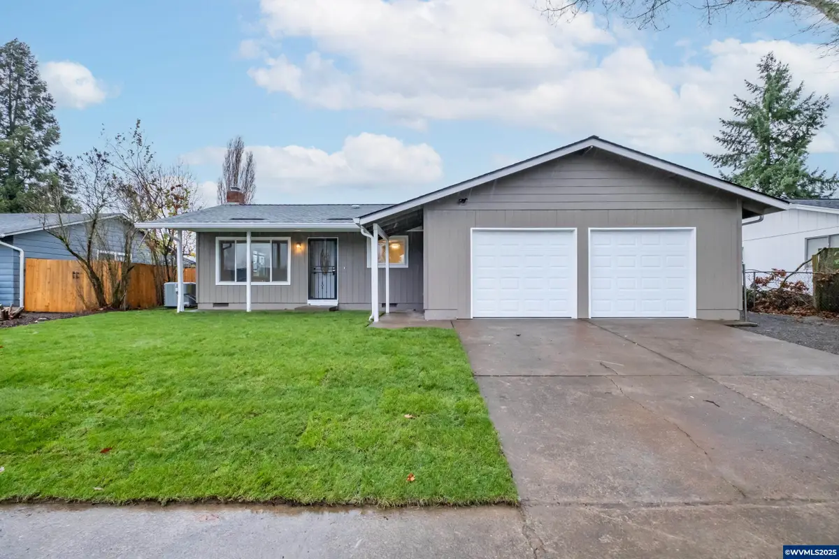 587 E Union St, Jefferson, OR 97352 - Image #1