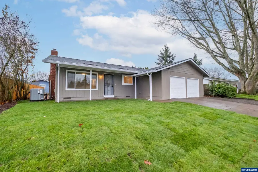 587 E Union St, Jefferson, OR 97352 - Image #2