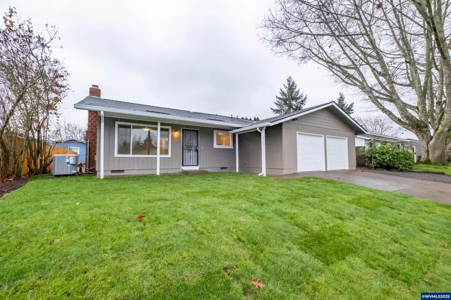 587 E Union St, Jefferson, OR 97352 - Image #3