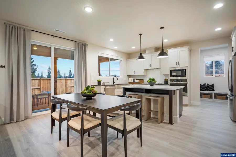 792  Magnolia  Av, Woodburn, OR 97071 - Image #3