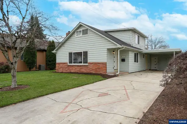 507 N 2nd St, Silverton, OR 97381