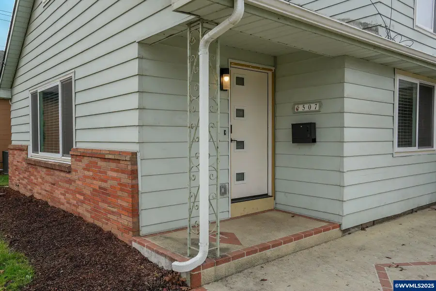 507 N 2nd St, Silverton, OR 97381 - Image #3