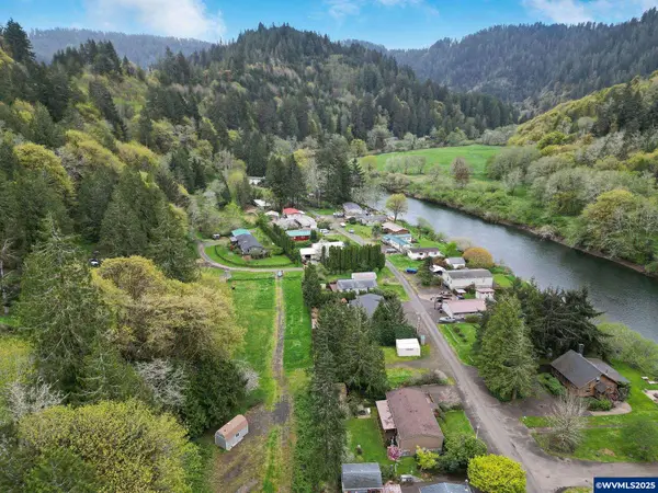 lot Pioneer St, Tidewater, OR 97330