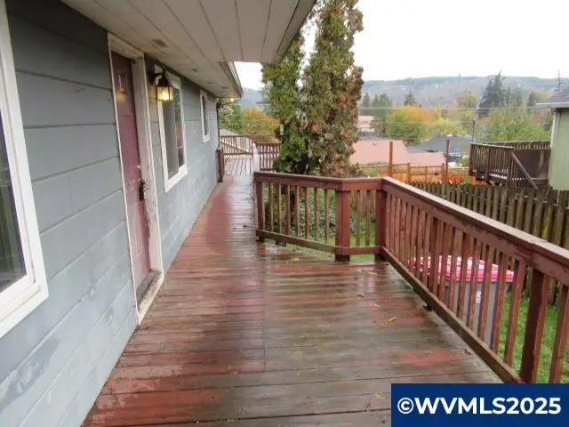 341 SW Madison St, Sheridan, OR 97378 - Image #3