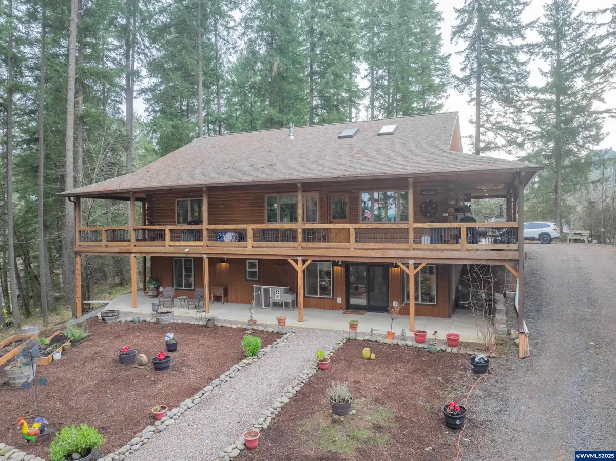 32583  Bellinger Scale Rd, Lebanon, OR 97355 - Image #1