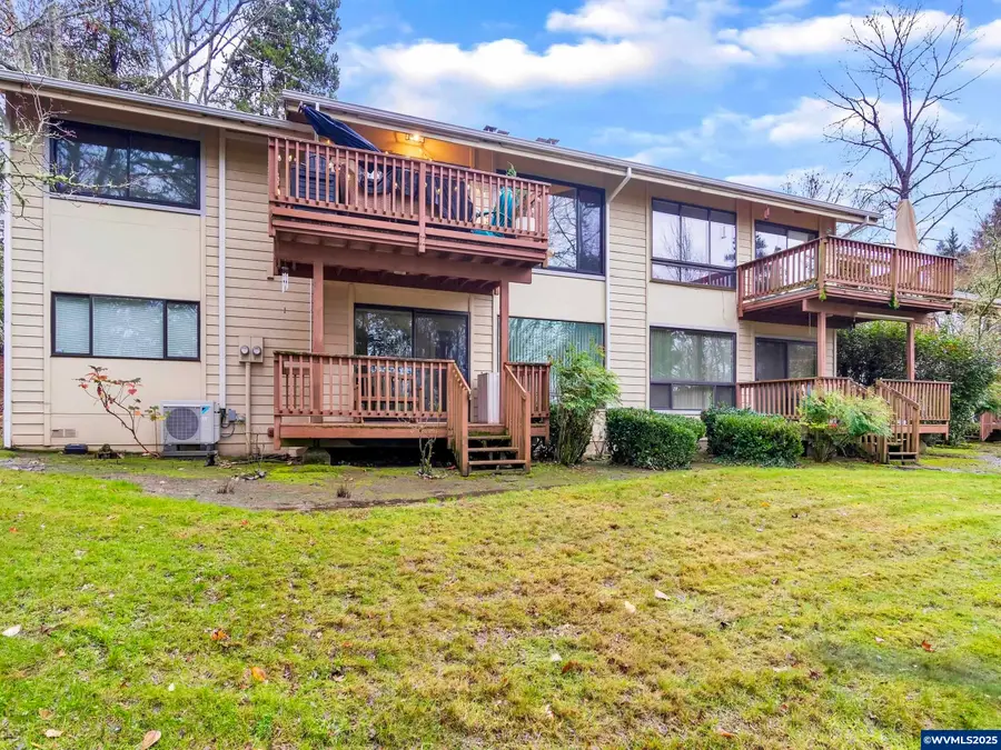 2451  Crestview Dr S, Salem, OR 97302 - Image #3