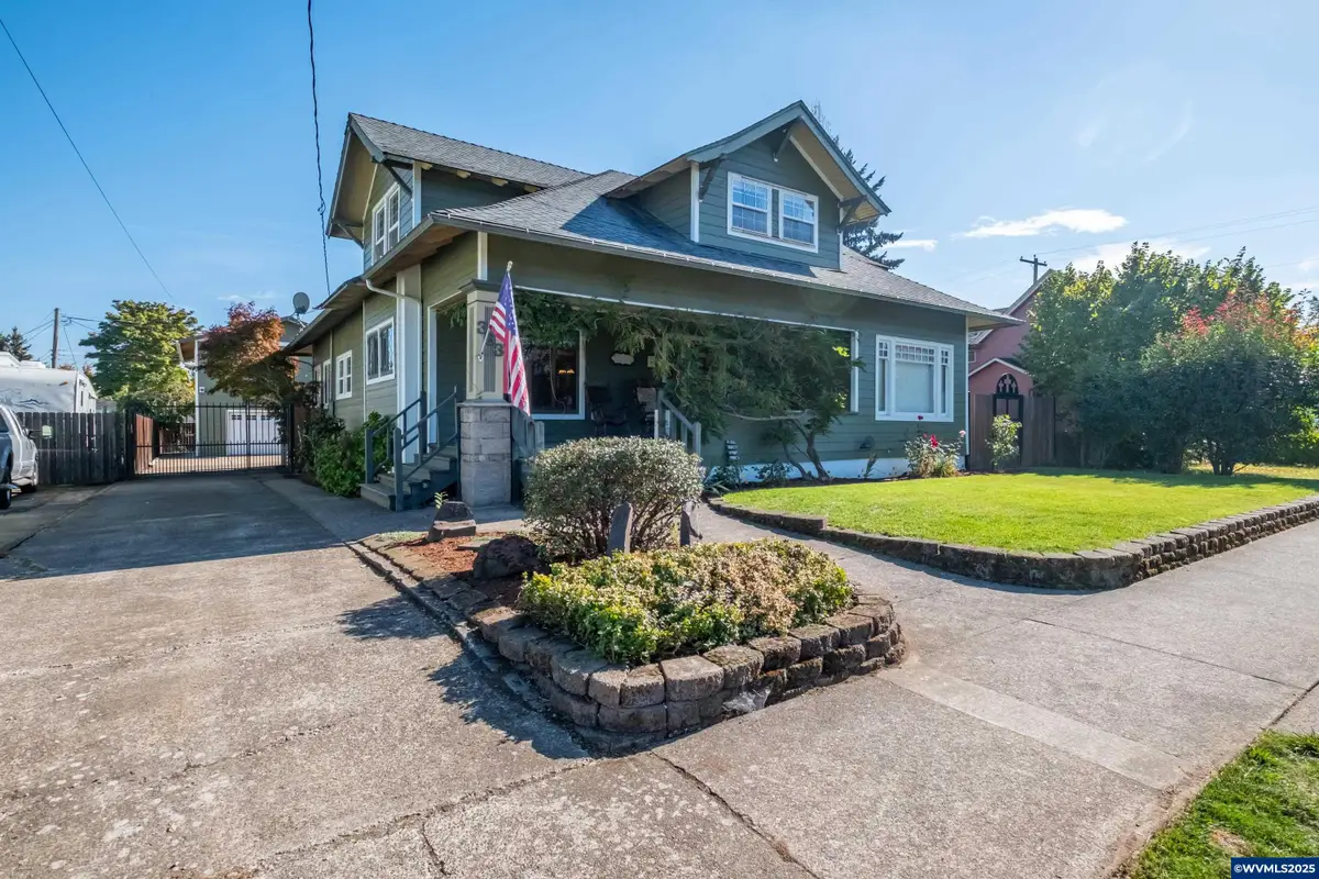 363 S 2nd St, Lebanon, OR 97355 - Image #1