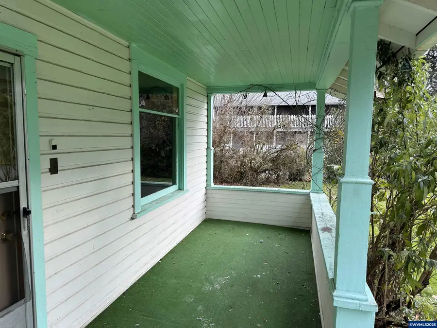 475 NE Alder St, Mill City, OR 97360 - Image #2