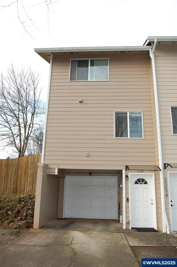 2240  Maplewood Dr S Dr, Salem, OR 97306