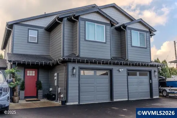 780 778 E Jefferson St, Stayton, OR 97383