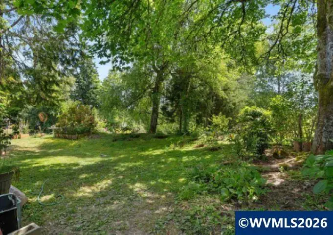 1905 SE Waverly Dr, Albany, OR 97322 - Image #3