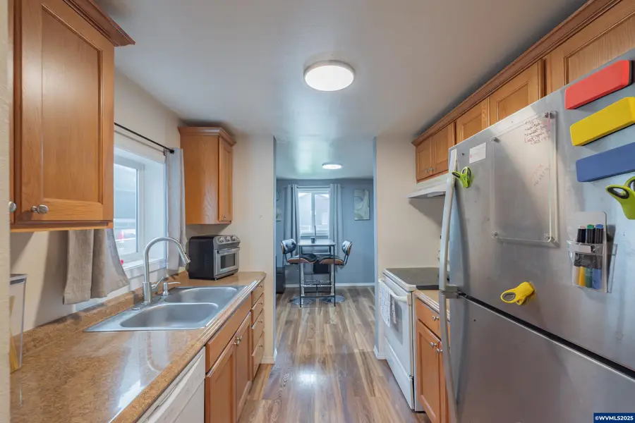 1196 S 7th St, Lebanon, OR 97355 - Image #3