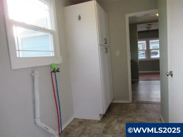 370 W B St, Lebanon, OR 97355 - Image #3