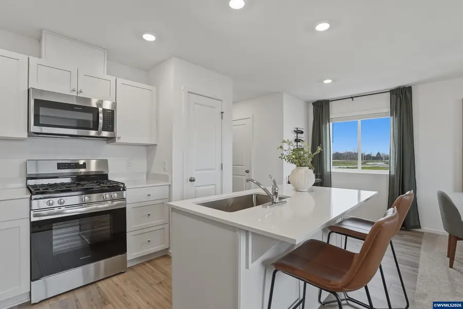 1392  Nolan Av SE, Albany, OR 97322 - #2