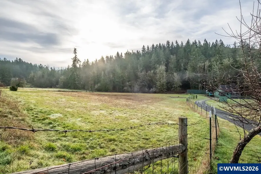 37905 S Wilhoit Rd, Molalla, OR 97038 - Image #2