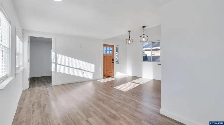 1768  38th Pl NE, Salem, OR 97305 - #3