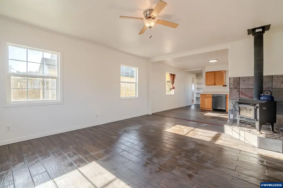 1360  2nd Av, Sweet Home, OR 97386 - Image #3