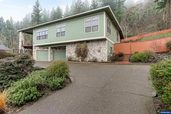 1133  Enstad Ln, Silverton, OR 97381