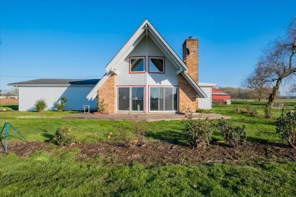 33877  Red Bridge Rd SE, Albany, OR 97322