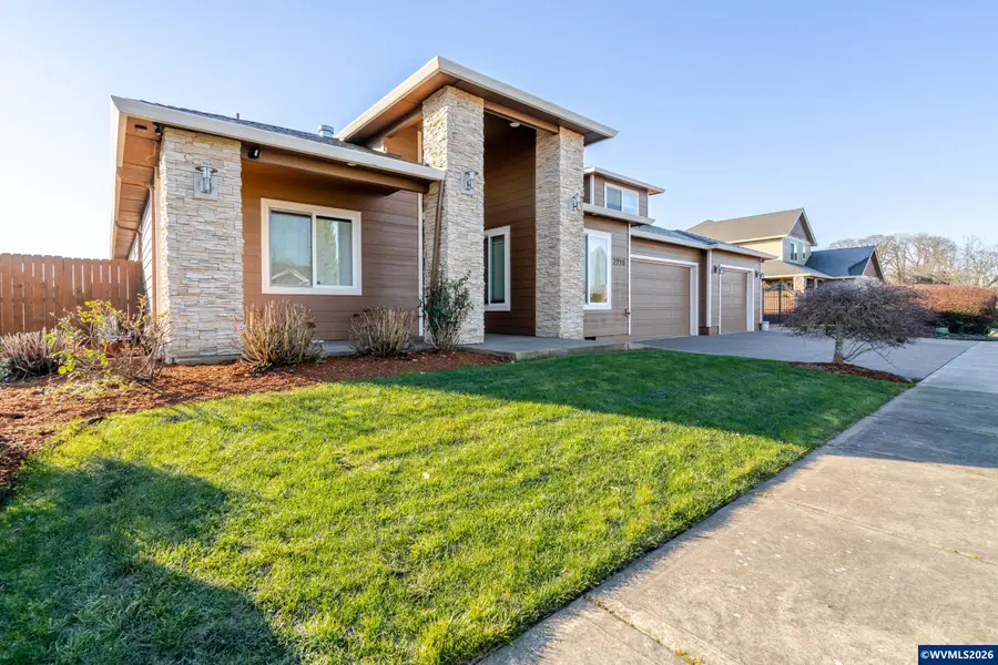 2998 NE Zuhlke Ln, Albany, OR 97321 - #3