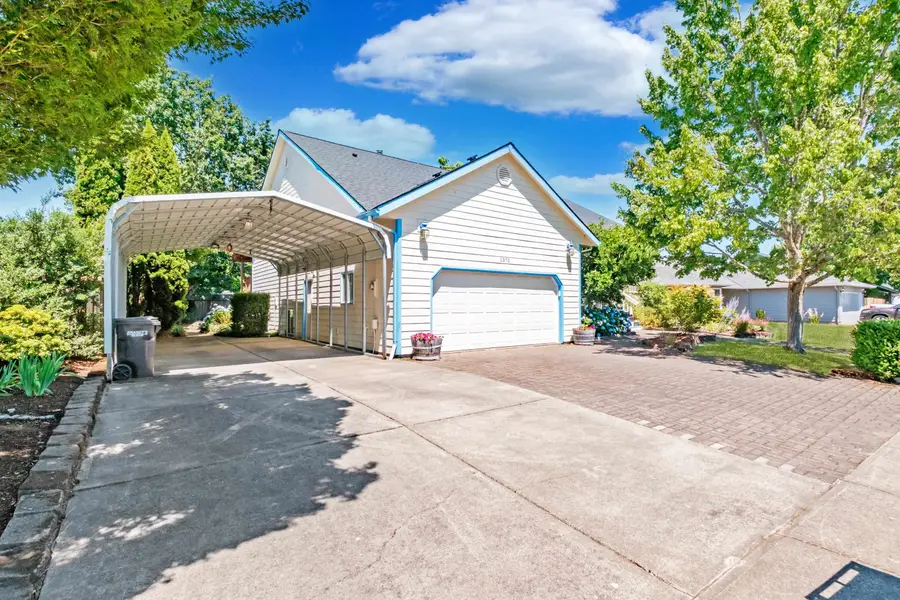 1370  Bentley St E, Monmouth, OR 97361 - #3