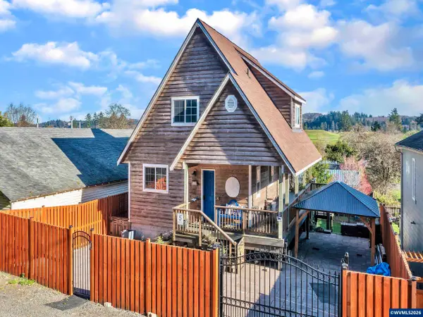 90589  Clark Rd, Warrenton, OR 97146