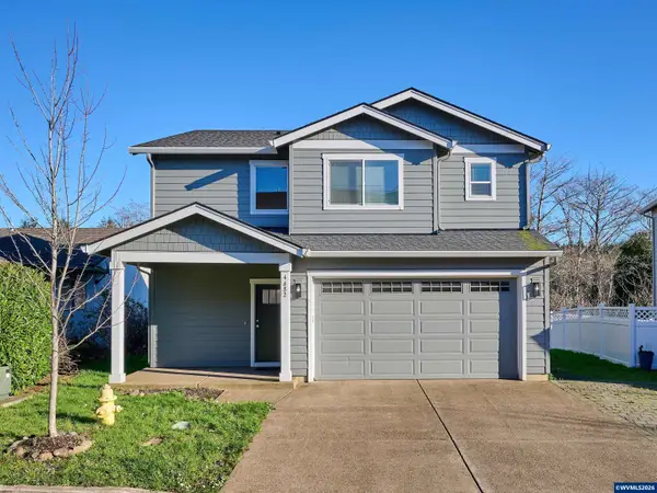 4682 NE Windward Pl, Lincoln City, OR 97367