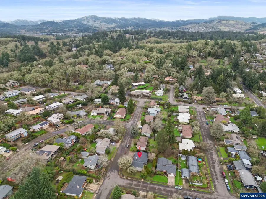 815 NW Merrie Dr, Corvallis, OR 97330 - #3