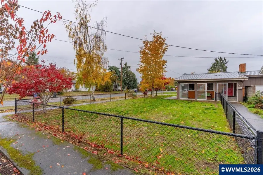 511 E Elwood St, Stayton, OR 97383 - Image #3