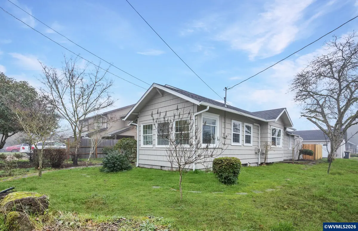 690 W Morton St, Lebanon, OR 97355 - Image #1