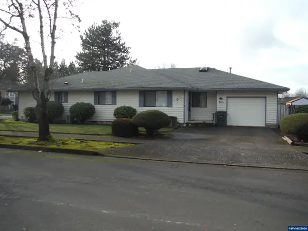 765  Wildflower St NE, Salem, OR 97301